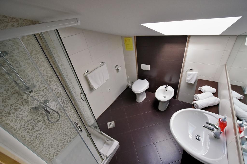 Apartment And Rooms Hisa Sonca Kobarid Habitación foto